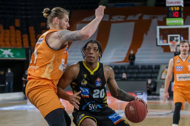 的双重体现 的双重体现