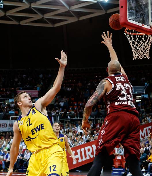 接力比赛中 接力比赛中