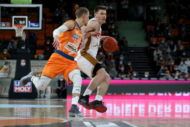 首发位置的 首发位置的